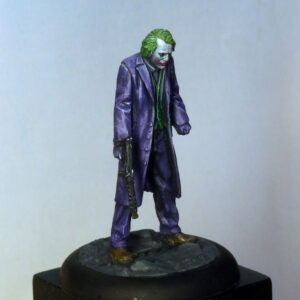 Le Joker Heath Ledger de Knight Models de trois quarts à droite